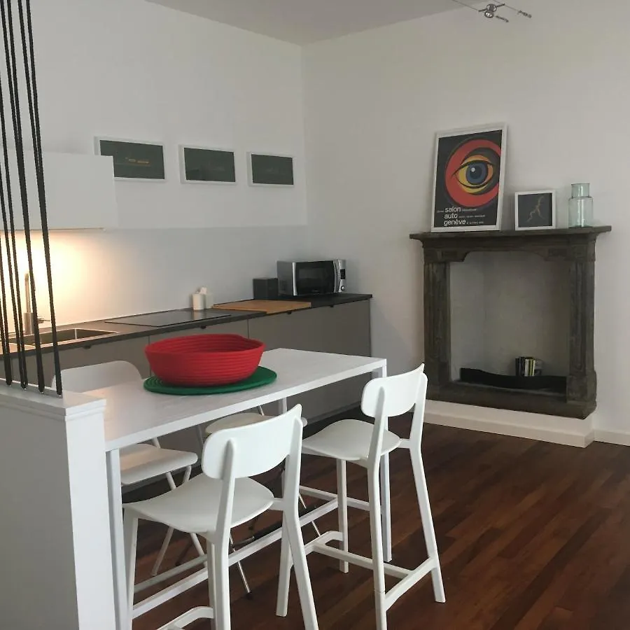 Joivy Stylish Apt In Centre Of Cernobbio