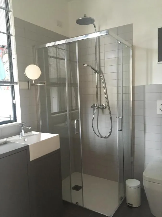 Joivy Stylish Apt In Centre Of Cernobbio