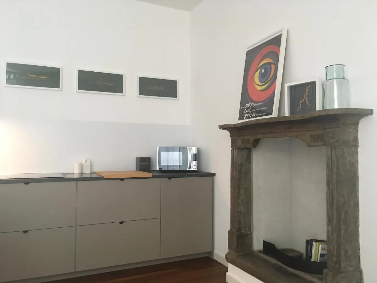 Joivy Stylish Apt In Centre Of Cernobbio 0*,