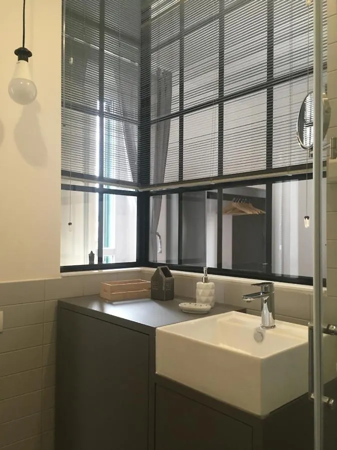 Joivy Stylish Apt In Centre Of Cernobbio Apartment