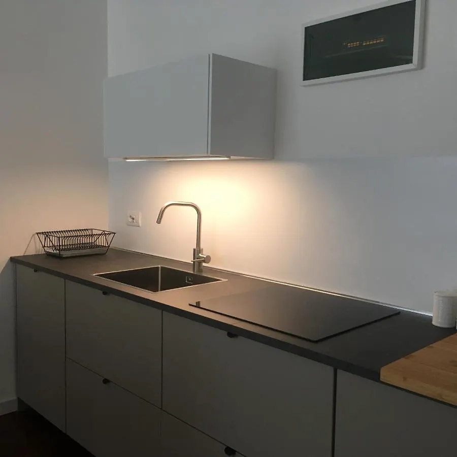 Joivy Stylish Apt In Centre Of Cernobbio Italy